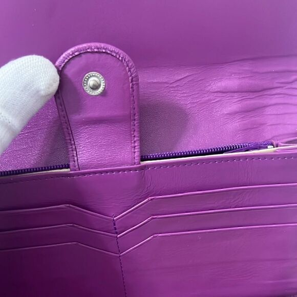 Stingray Skin Trifold Long Wallet - Picture 6 of 11